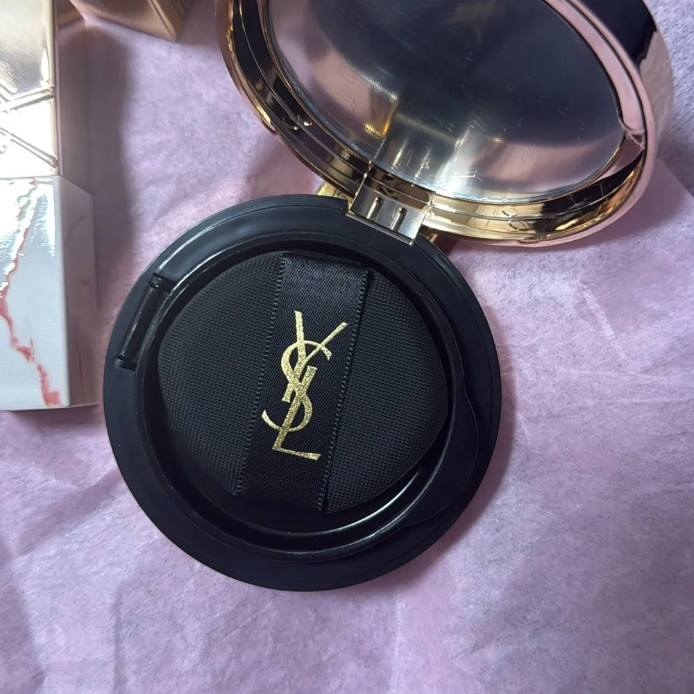 YSL Cushion Foundation Touche Eclat Glow Pact Couture Lmt Edition B10 Porcelain